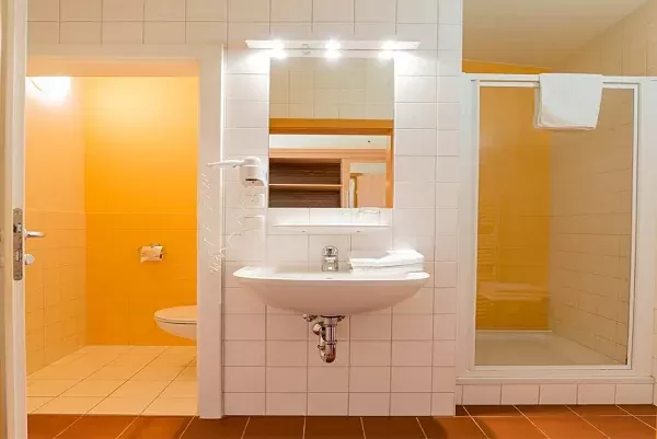 Krainz Vital & Familienhotel - Bad Loipersdorf: Triple room with balcony