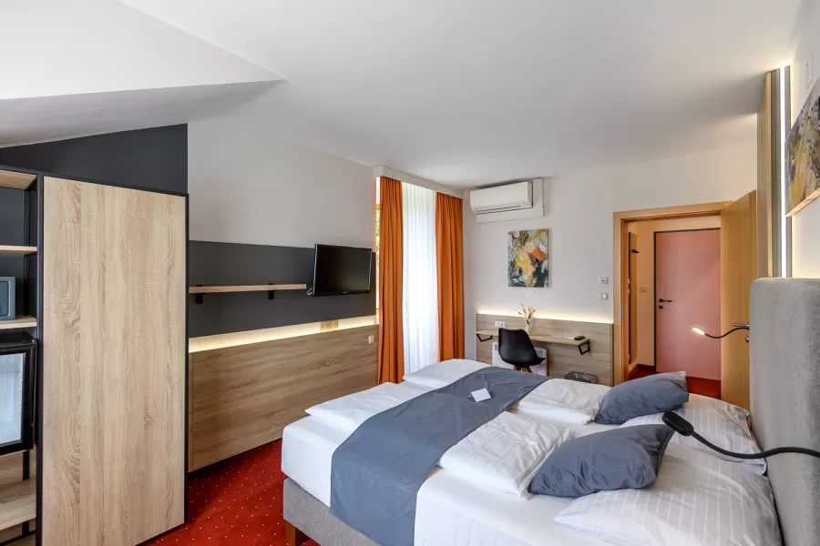Krainz Vital & Familienhotel - Bad Loipersdorf: Double room without balcony